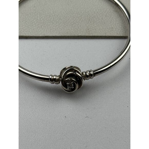Pandora Moments Encircled Clasp Sterling Silver Bracelet #593229C01-17 in Box - Picture 5 of 11